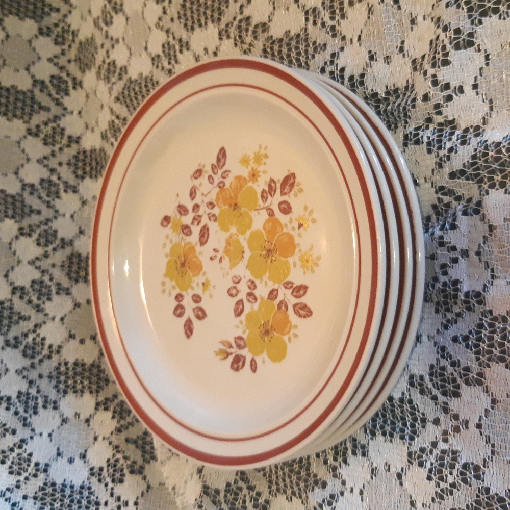Set of 4 Stone Ware Salad Dessert Plates Floral Made in China 8" Vintage